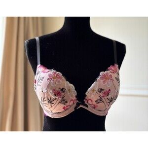 Victoria's Secret DREAM ANGELS Gorgeous Black Floral Embroidered Push Up Bra 32C